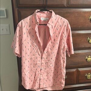 Men's Pink Short Sleeve Shirt